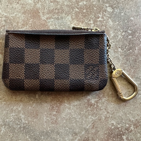 Louis Vuitton Accessories - Louis Vuitton Damier Keypouch